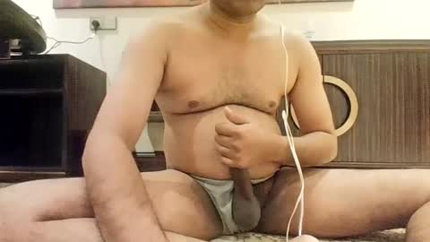 Snapshot of jijopala00 chatting on 09-29-25, 03:06 OWN YOUR DREAMS online show from 09-29-25, 03:06
