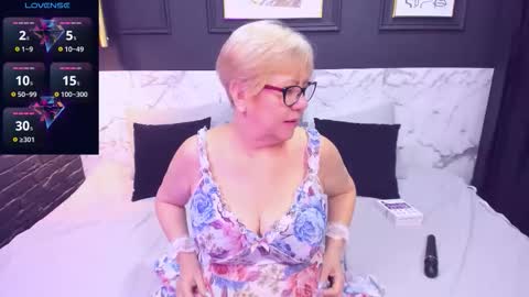 Snapshot of jill_mild chatting on 11-20-25, 09:25 Jill online show from 11-20-25, 09:25