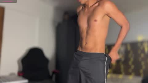 Snapshot of jim_dancer chatting on 01-25-25, 09:46 jim_dancer online show from 01-25-25, 09:46