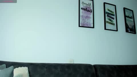 Snapshot of jimecris chatting on 09-28-25, 02:39 Cris J online show from 09-28-25, 02:39