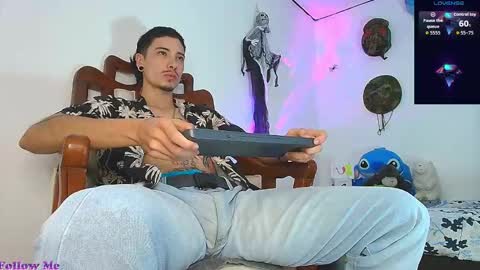 Jimm  Independent Model  online show from 11-01-25, 03:03