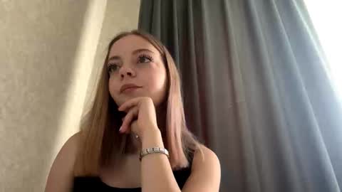 Snapshot of jimmiesobczynski chatting on 10-22-25, 07:08 Steff online show from 10-22-25, 07:08