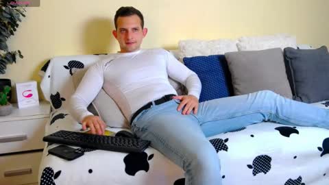 Snapshot of jimmy_doss chatting on 05-24-26, 01:05 Jimmy online show from 05-24-26, 01:05