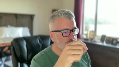 Dad of Three online show from 12-06-24, 03:33