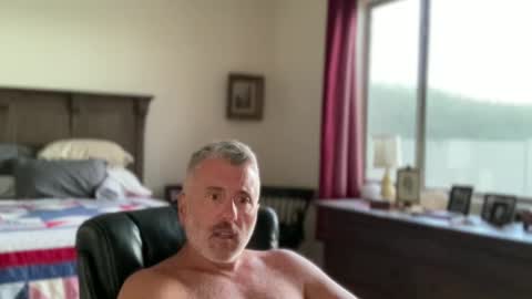 Dad of Three online show from 09-17-25, 01:07