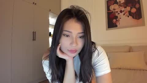 Snapshot of jina_meow chatting on 07-19-26, 04:38 Jina meow online show from 07-19-26, 04:38