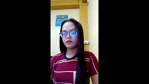 Snapshot of jinderez813 chatting on 02-05-26, 09:36 Jean online show from 02-05-26, 09:36