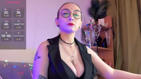 Jinhee Noir online show from 12-14-25, 08:57