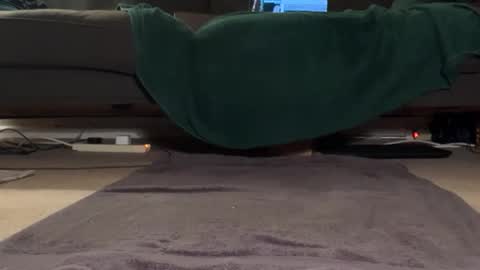 jinker2002 online show from 12-15-25, 05:50