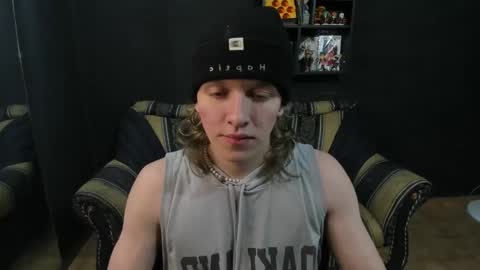 Snapshot of jinnbook chatting on 01-21-25, 09:03 JinnBook online show from 01-21-25, 09:03