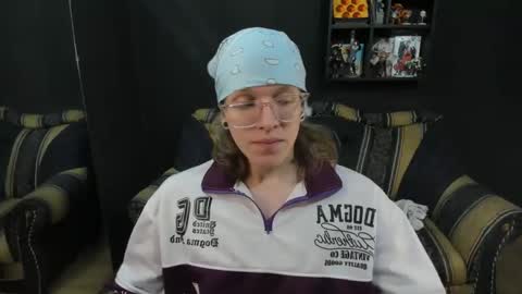 Snapshot of jinnbook chatting on 02-24-25, 05:43 JinnBook online show from 02-24-25, 05:43