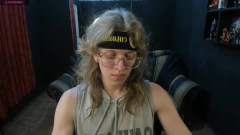 Snapshot of jinnbook chatting on 10-22-25, 10:37 JinnBook online show from 10-22-25, 10:37