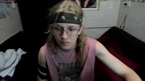 Snapshot of jinnbook chatting on 01-11-26, 08:08 JinnBook online show from 01-11-26, 08:08