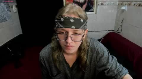 Snapshot of jinnbook chatting on 01-12-26, 07:24 JinnBook online show from 01-12-26, 07:24