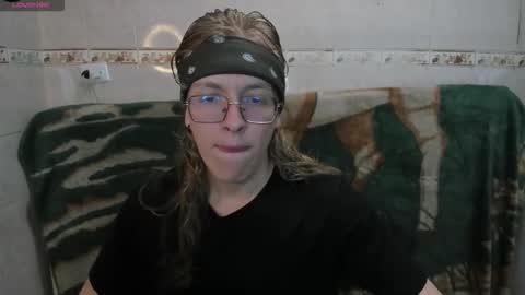 Snapshot of jinnbook chatting on 02-09-26, 04:16 JinnBook online show from 02-09-26, 04:16