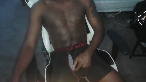 Snapshot of jinxbear1 chatting on 02-12-25, 06:40 Jinxbear1 online show from 02-12-25, 06:40