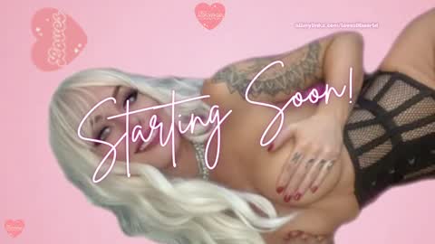 Snapshot of jinxy_loves chatting on 10-31-25, 09:27 jinxy loves online show from 10-31-25, 09:27