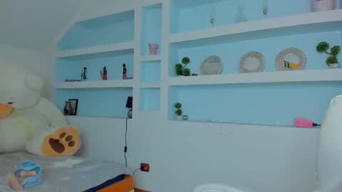 Juliee online show from 01-05-26, 05:27