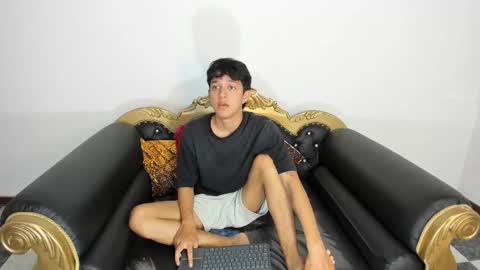 Jisusth online show from 01-18-26, 01:53