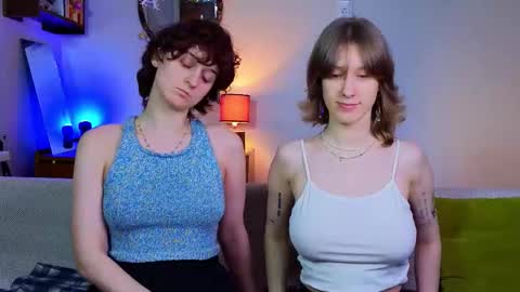 Hey Guys We are Julia ginger  Tina brunette online show from 01-14-26, 03:01