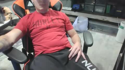 Snapshot of jjhynes402 chatting on 11-24-25, 08:41 Jake online show from 11-24-25, 08:41