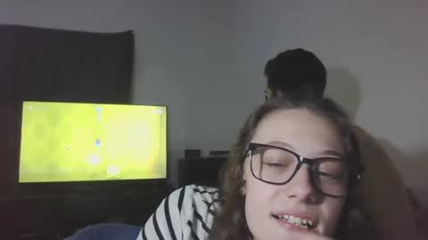 jjj963733 online show from 12-02-25, 03:51