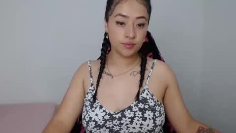 Snapshot of jjulietha95 chatting on 12-31-24, 12:25 Julieta online show from 12-31-24, 12:25