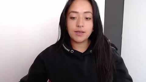 Snapshot of jjulietha95 chatting on 01-20-25, 12:49 Julieta online show from 01-20-25, 12:49