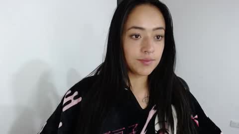 Snapshot of jjulietha95 chatting on 01-29-25, 10:27 Julieta online show from 01-29-25, 10:27