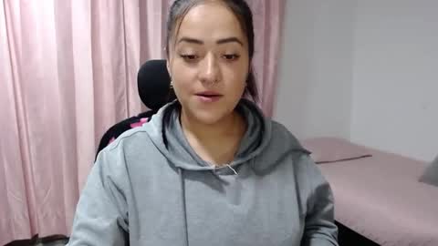 Snapshot of jjulietha95 chatting on 02-15-25, 12:59 Julieta online show from 02-15-25, 12:59