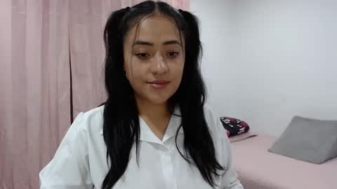 Snapshot of jjulietha95 chatting on 02-18-25, 12:48 Julieta online show from 02-18-25, 12:48