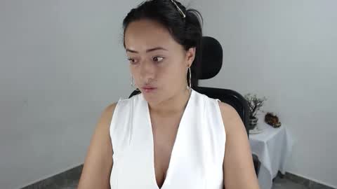 Julieta online show from 04-21-26, 10:34