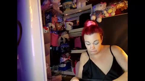 JLove14269 online show from 02-26-26, 06:40