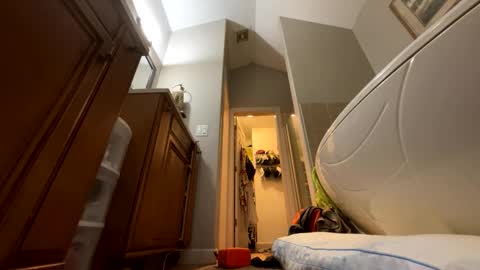 Jimmy online show from 04-12-26, 02:16