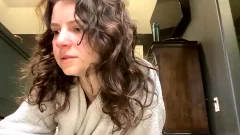 jlynn1997 online show from 02-11-26, 01:49