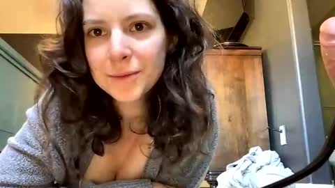 jlynn1997 online show from 02-12-26, 04:24