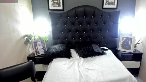 jm_hot_ online show from 01-21-25, 07:37