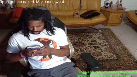 Snapshot of jmagnumm chatting on 09-24-25, 03:10 Jay online show from 09-24-25, 03:10