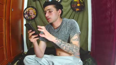 Miguel    ONLYFANS   THECRAZYADAM online show from 04-18-26, 01:53