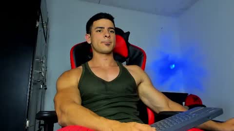 Snapshot of jmortton chatting on 06-12-26, 12:42 IGJmortton online show from 06-12-26, 12:42