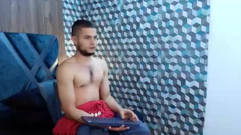 Snapshot of joaho_fernandez chatting on 06-19-26, 12:04 Joao online show from 06-19-26, 12:04