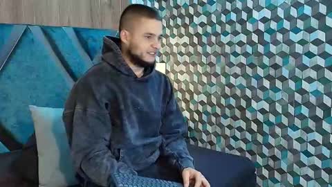 Snapshot of joaho_fernandez chatting on 07-02-26, 03:23 Joao online show from 07-02-26, 03:23