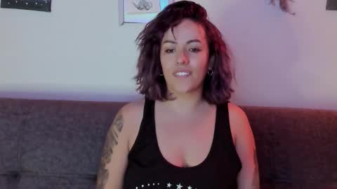 Snapshot of joan_allen chatting on 02-16-25, 01:36 Johana online show from 02-16-25, 01:36