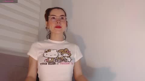 Snapshot of joan_didion chatting on 12-26-24, 05:04 Joan Didion online show from 12-26-24, 05:04