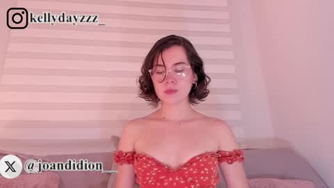 Snapshot of joan_didion chatting on 11-26-25, 06:25 Joan Didion online show from 11-26-25, 06:25