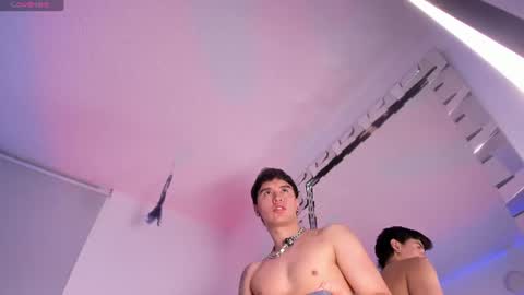 Joan Gonzalez online show from 06-17-26, 03:42