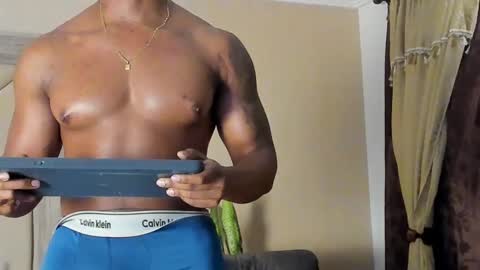 Snapshot of joan_saenz chatting on 02-07-25, 08:01 JOAN SAENZ online show from 02-07-25, 08:01