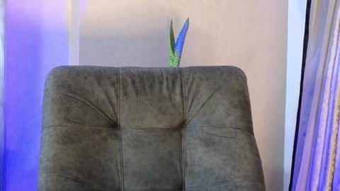 Snapshot of joan_saenz chatting on 09-20-25, 12:44 JOAN SAENZ online show from 09-20-25, 12:44