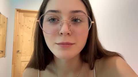 Adel online show from 11-21-25, 11:03