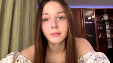 Adel online show from 12-21-25, 04:14